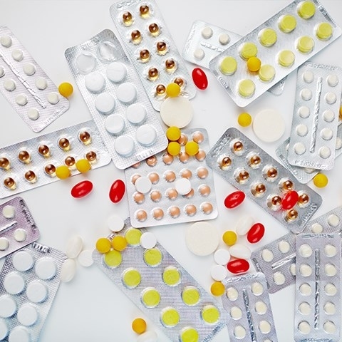 Import równoległy – jak nie przepłacać za leki