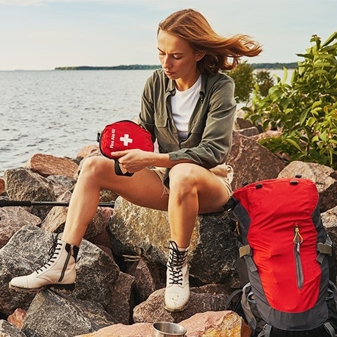 Jak skompletować wakacyjną apteczkę?