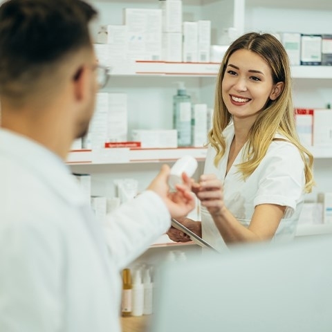 Kupuj tylko bezpieczne leki w legalnej aptece internetowej