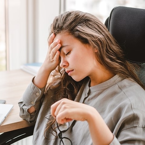 Magnez a stres i zmęczenie. Jaki preparat z magnesem dla zapracowanych?