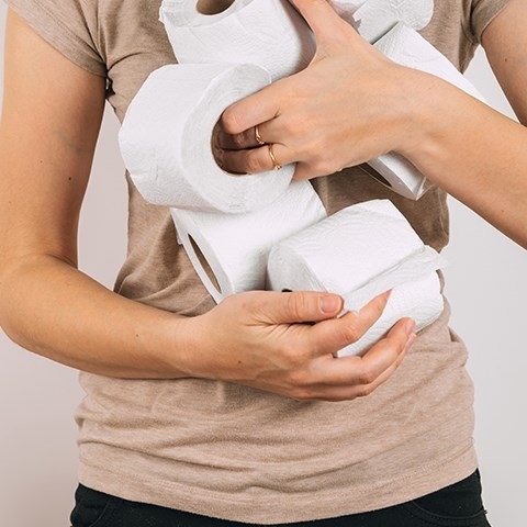 Sposoby radzenia sobie z biegunką w przebiegu zatruć i infekcji rotawirusowych.