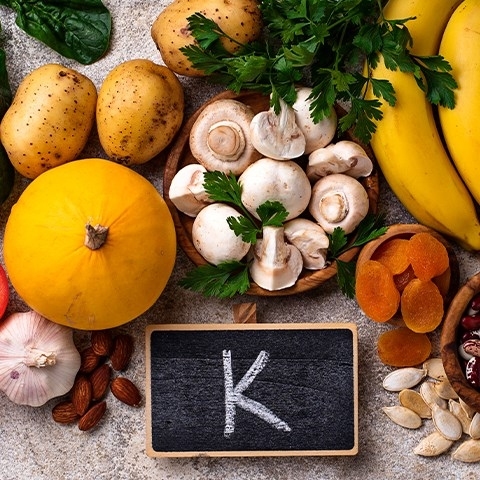 Witamina K dla dzieci i dorosłych - dlaczego jest potrzebna?