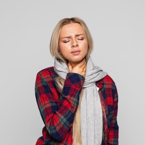 Zapalenie krtani – objawy, leczenie i rodzaje