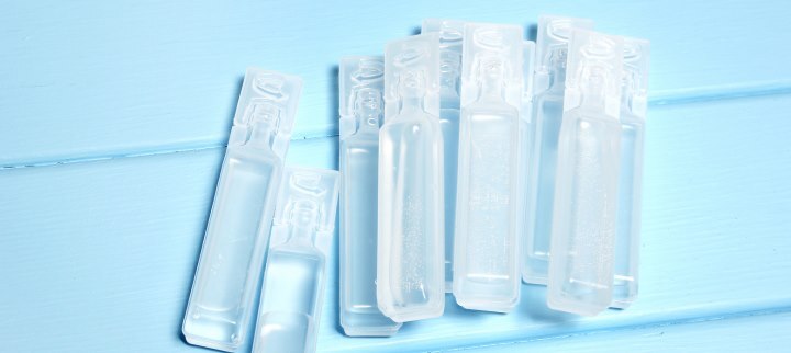Sól fizjologiczna do inhalacji na katar i zatoki. Do czego można wykorzystać ampułki z NaCl?