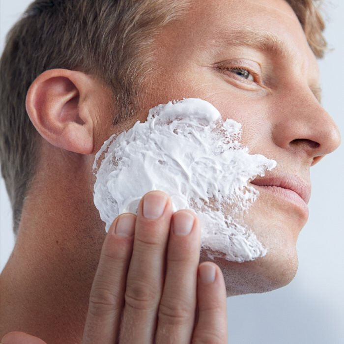 Nivea Men Sensitive łagodzący żel do golenia, 200 ml