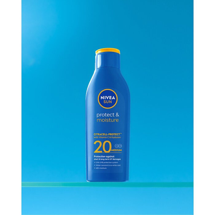 NIVEA SUN Protect & Moisture Balsam do opalania SPF20 200 ml