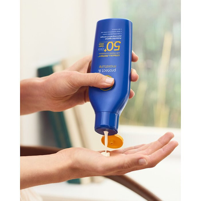 NIVEA SUN Protect & Moisture Balsam do opalania SPF50+ 200 ml